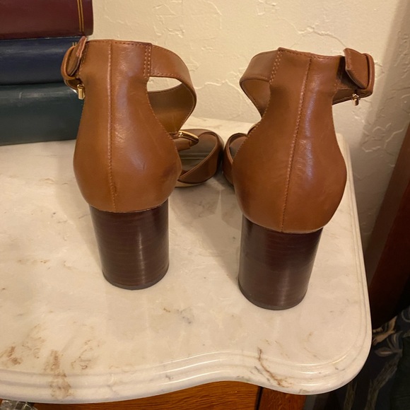 Ralph Lauren cognac sandals - Picture 4 of 4